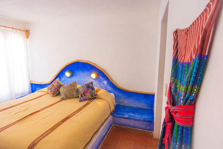 Room 9 of 49