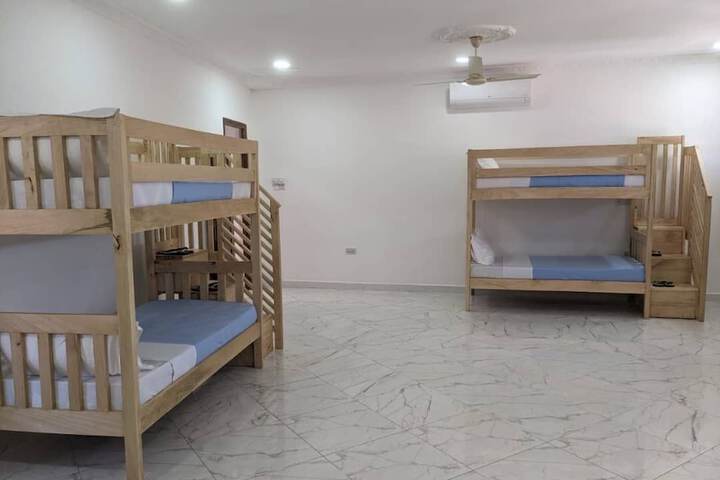 Room 30 of 53