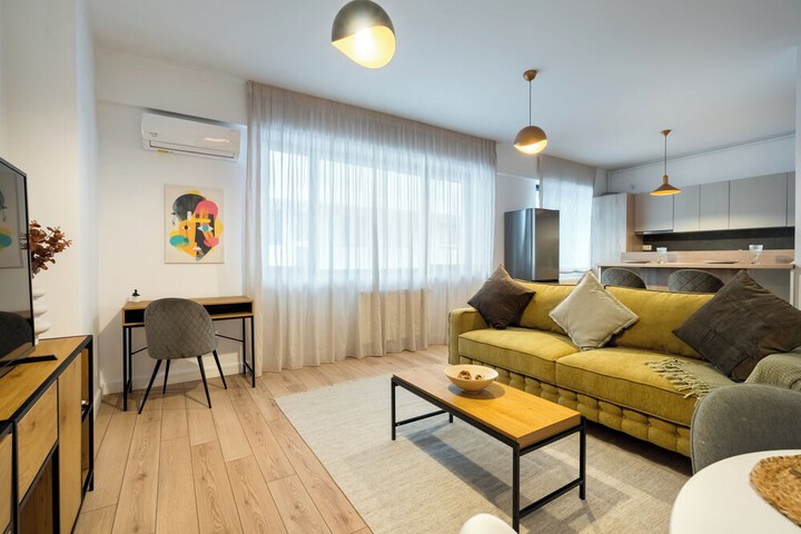 Room 212 of 355