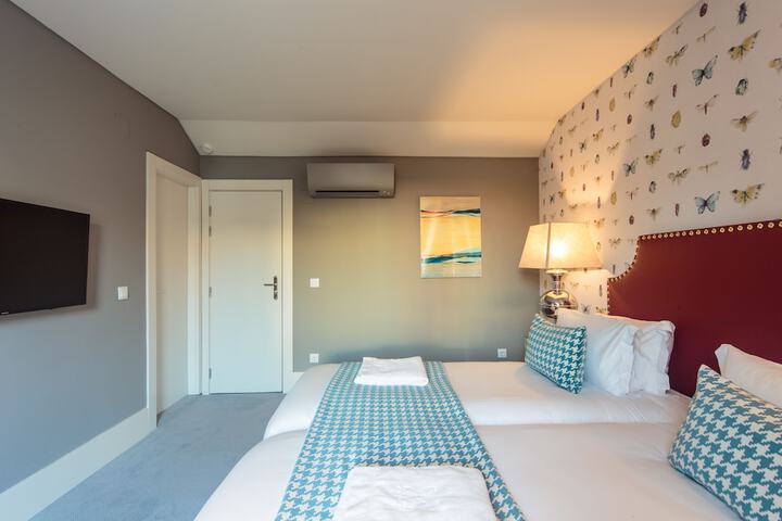 Room 15 of 49