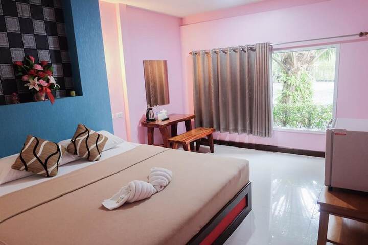 Room 9 of 48