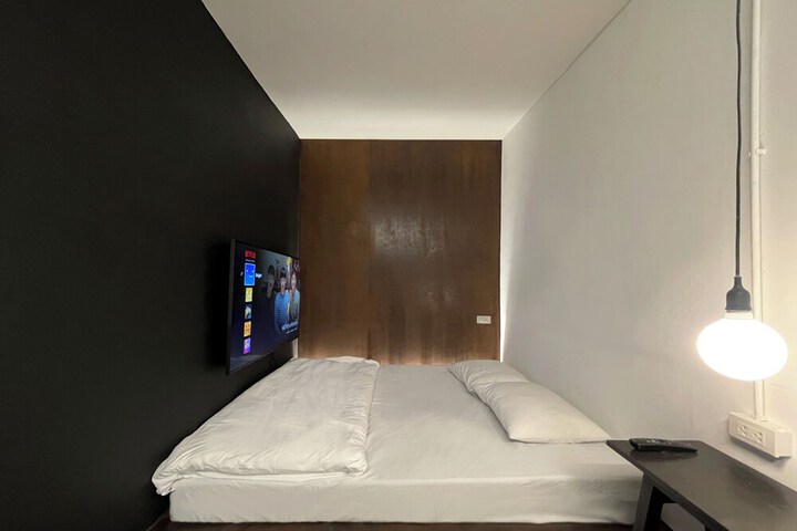 Room 6 of 41
