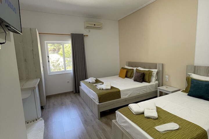Room 80 of 111