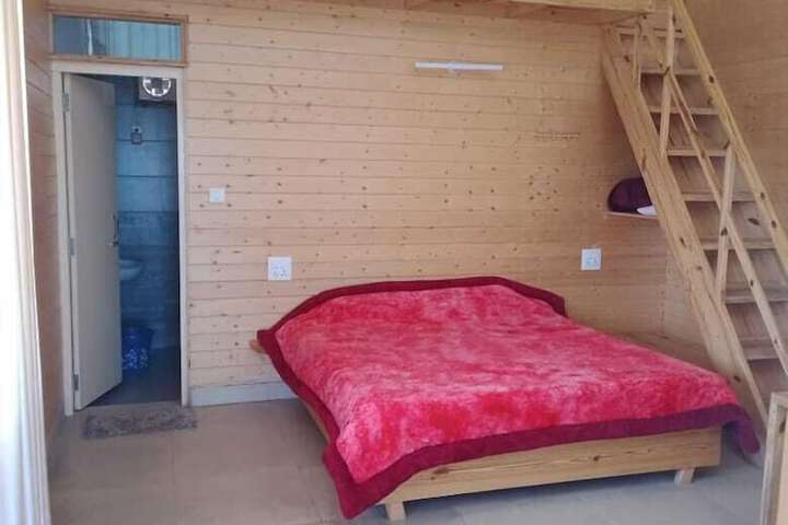 Room 16 of 68