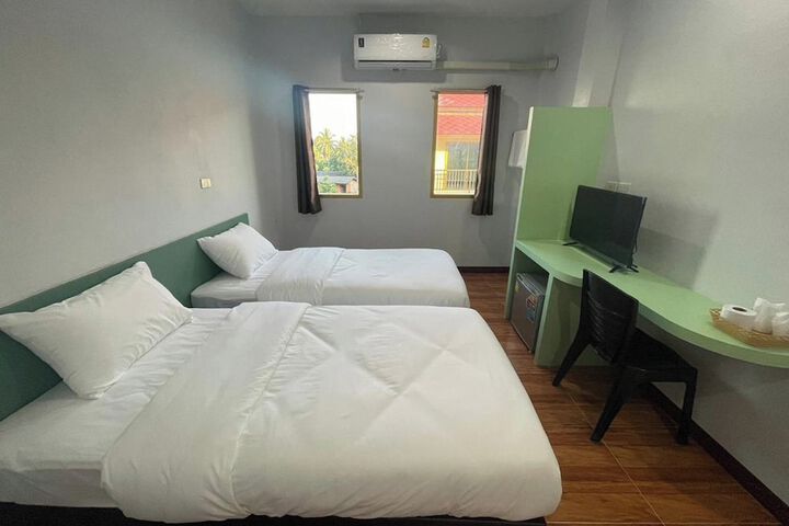 Room 27 of 43