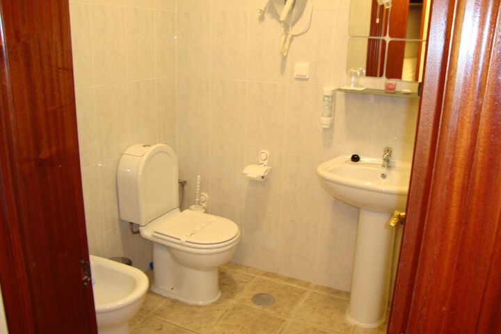 Room 16 of 54