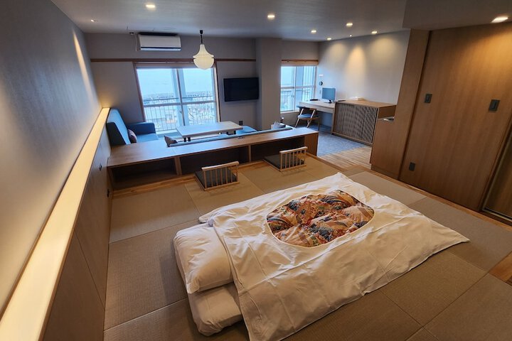 Room 7 of 92