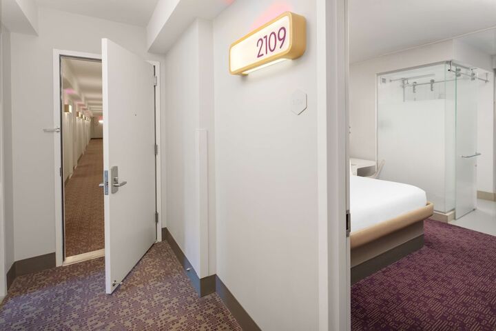 Premium Double Bed (15 of 18)