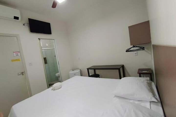 Room 15 of 50