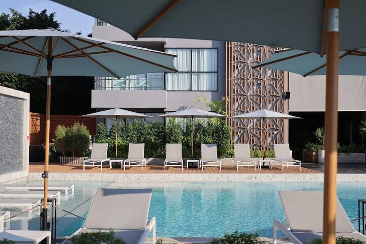 Pool 46 of 68