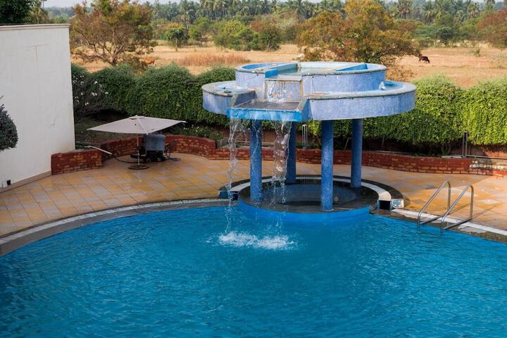 Pool 22 of 56