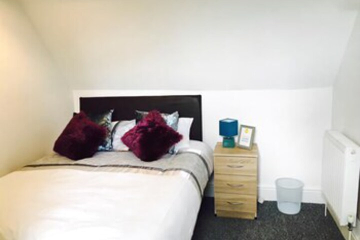 Room 42 of 95