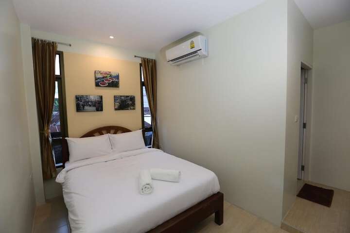Room 13 of 53