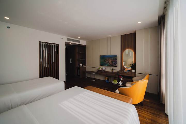 Room 25 of 50