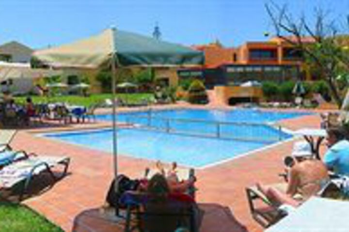 Pool 25 of 30