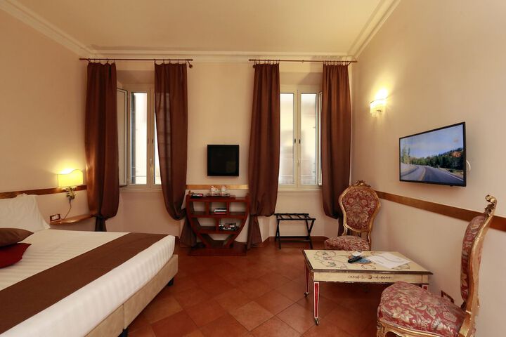 Room 7 of 73