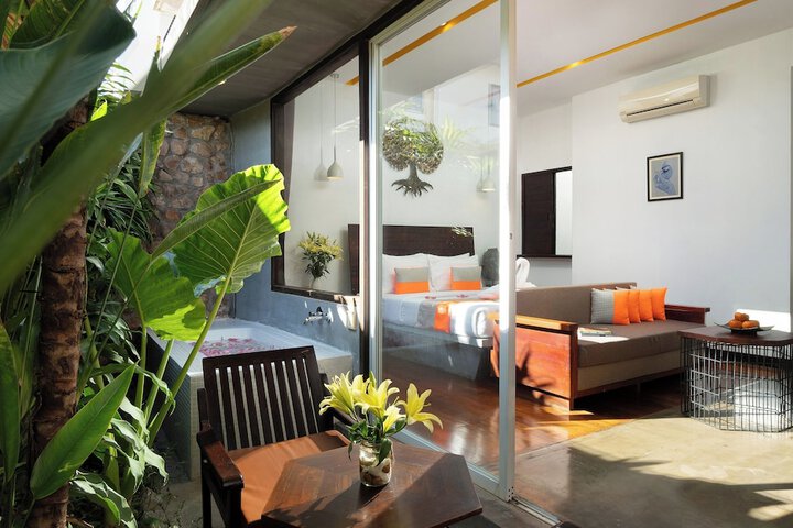 Room 15 of 116
