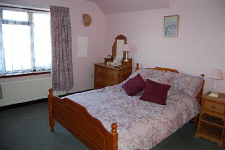 Room 6 of 13