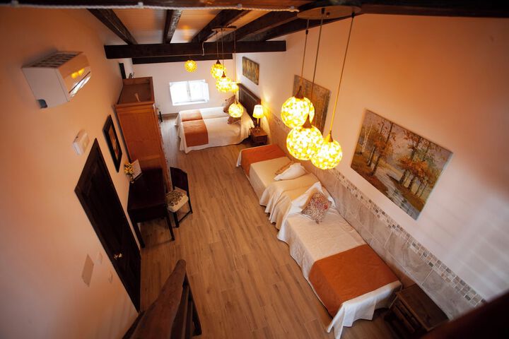 Room 21 of 52