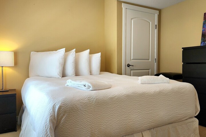 Room 128 of 543