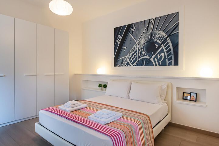 Room 3 of 20