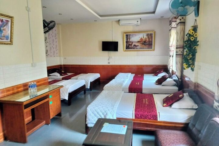 Room 16 of 28