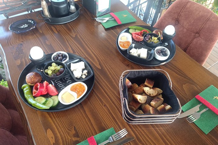 Breakfast/Coffee Service 104 of 125