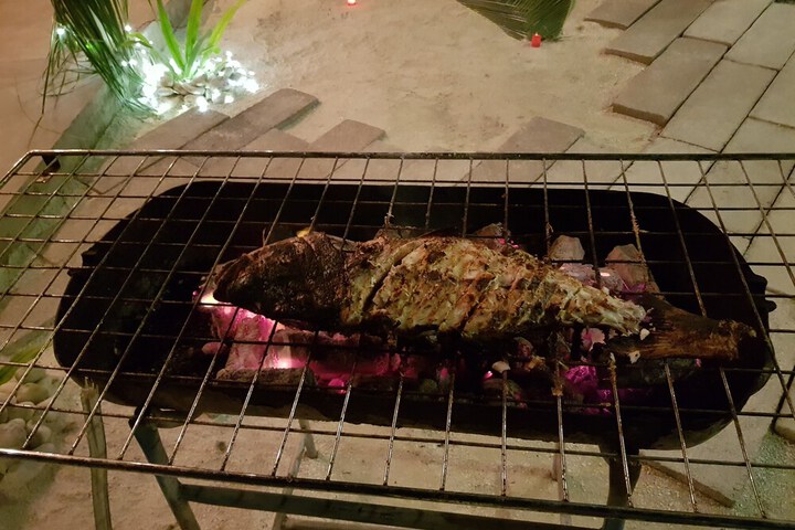 Dining 17 of 34