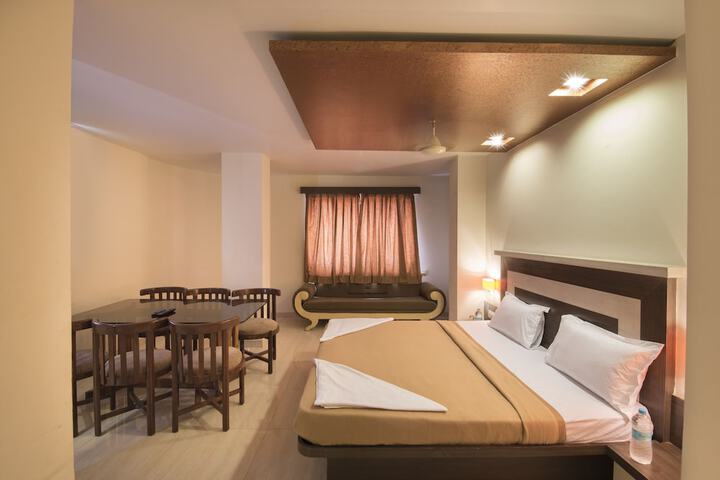 Room 30 of 57