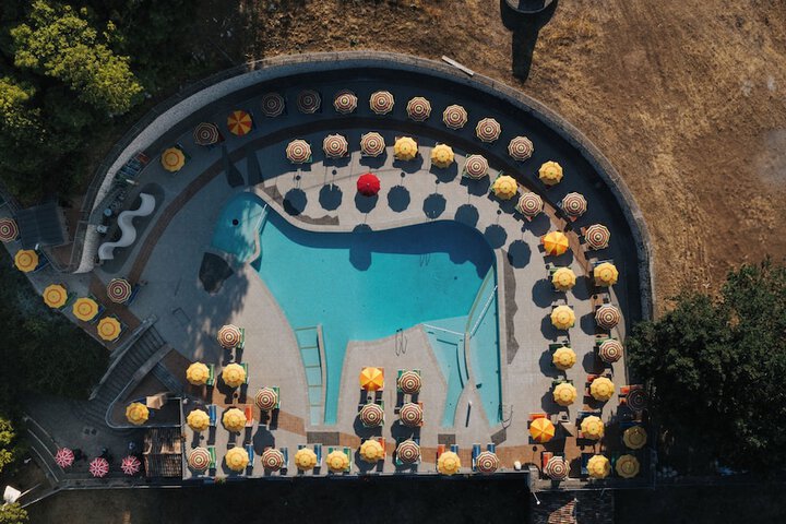 Pool 26 of 38