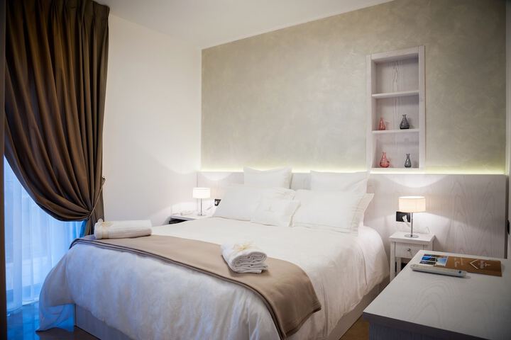 Room 5 of 47