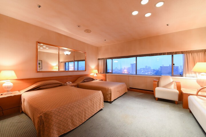 Room 25 of 65