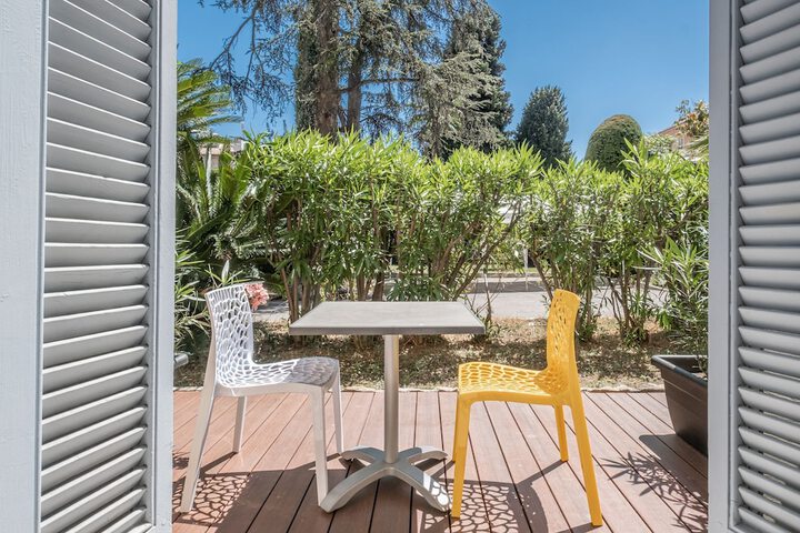 Terrace/Patio 98 of 99