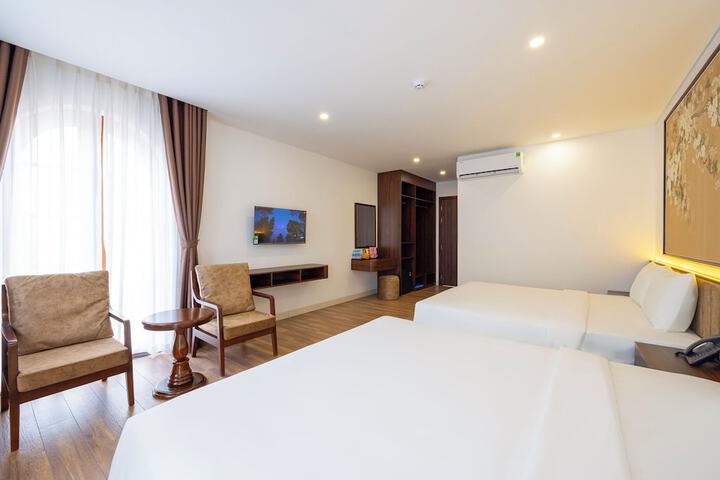 Room 6 of 27