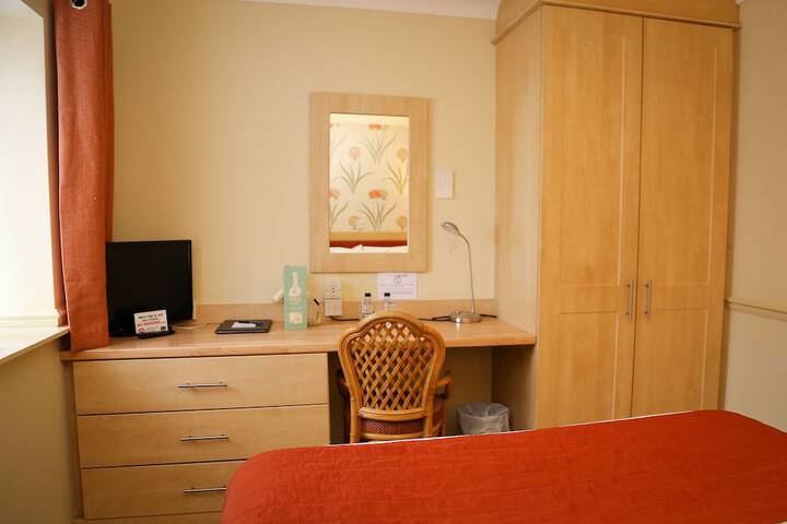 Room 34 of 73