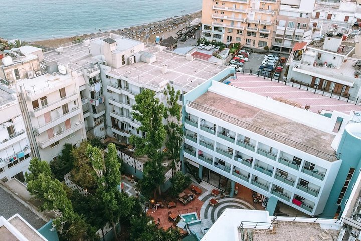 Hotel 67 of 78