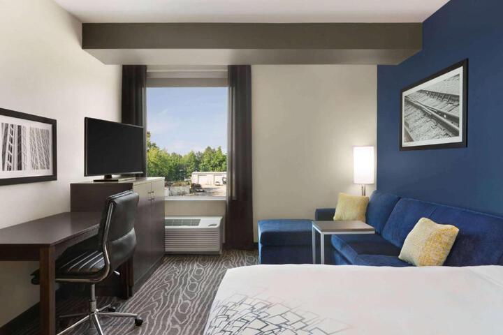 1 King Bed Mobility Accessible (6 of 23)