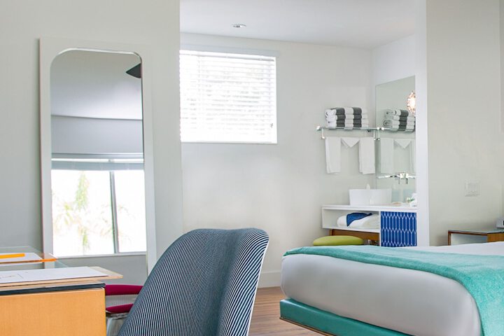 Room 20 of 76