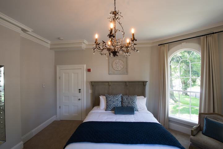 Room 2 of 58