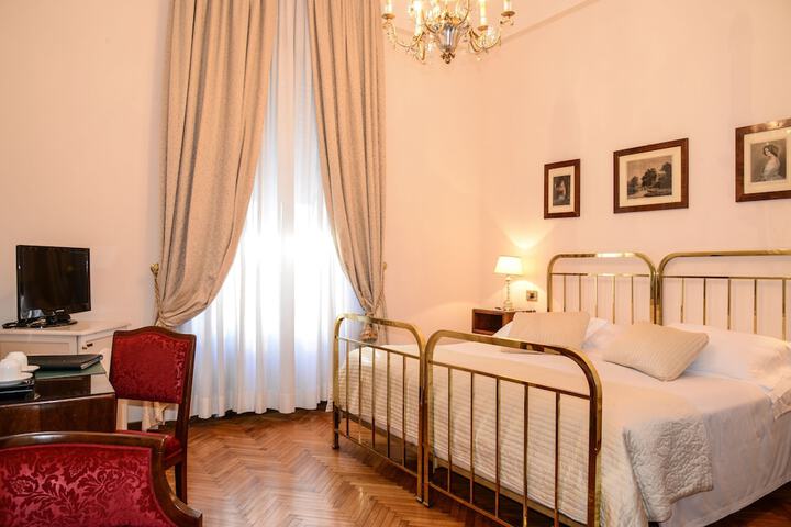 Room 14 of 94