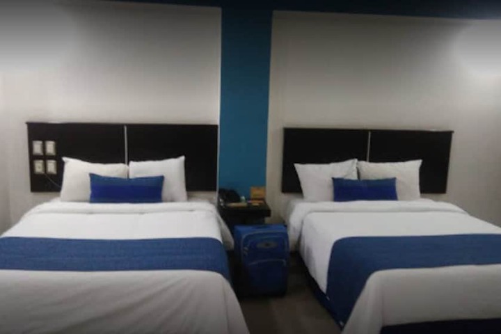Room 3 of 39