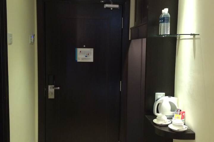 Room 16 of 54