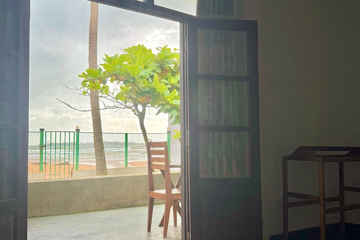 Room 27 of 93