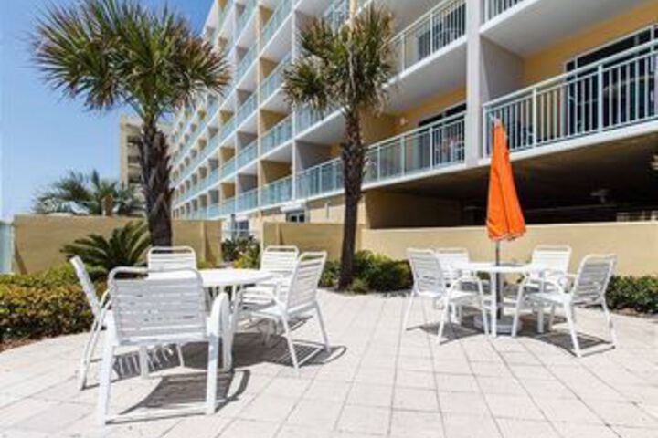 Terrace/Patio 36 of 37