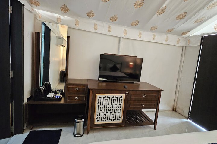 Room 17 of 63