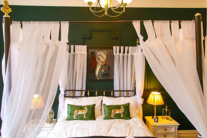 Room 57 of 174