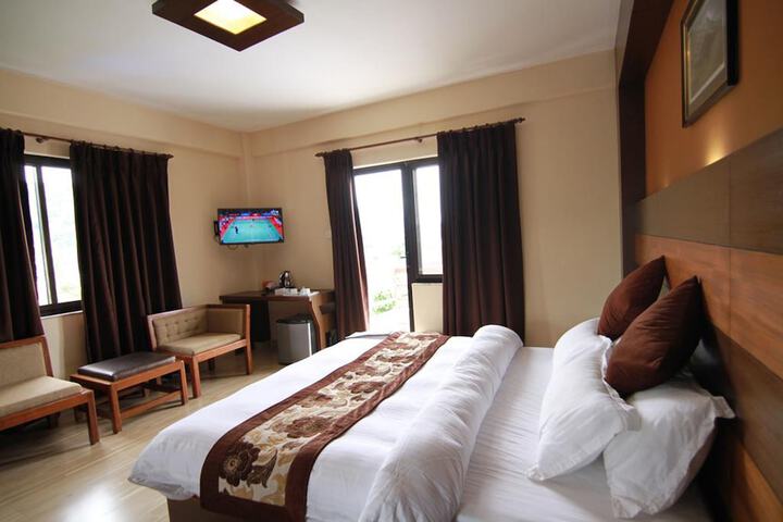 Room 10 of 45