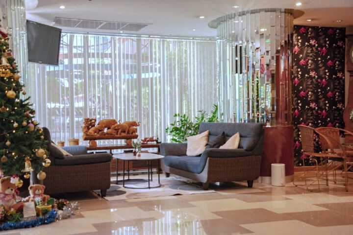 Guest Lobby