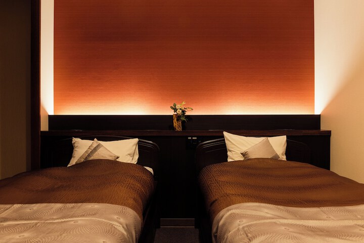Room 3 of 55