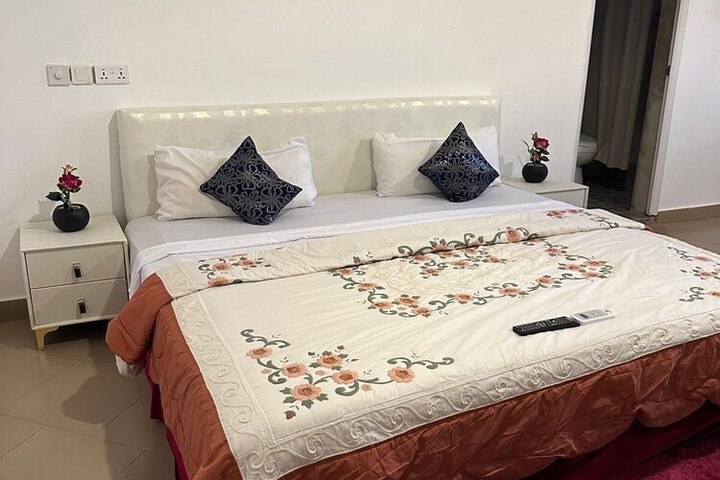 Room 12 of 88